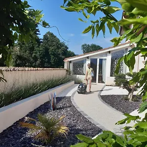  Bed & Breakfast Un Petit Coin De Paradis A Haute